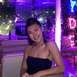 Meet your Posher, Tiffany